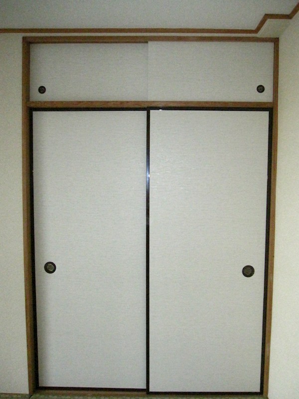 百草園マンション 収納