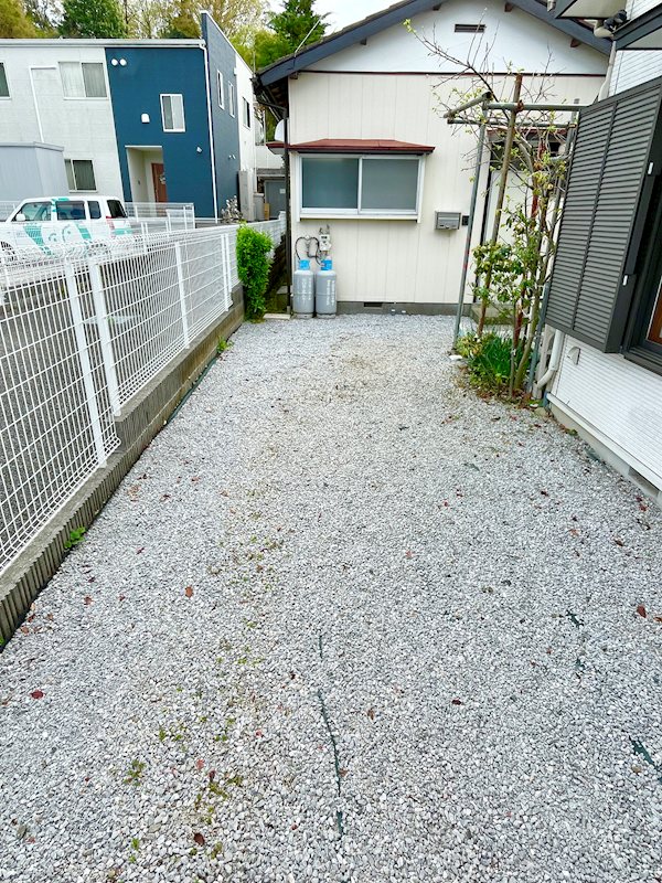散田町5丁目平屋一戸建 駐車場
