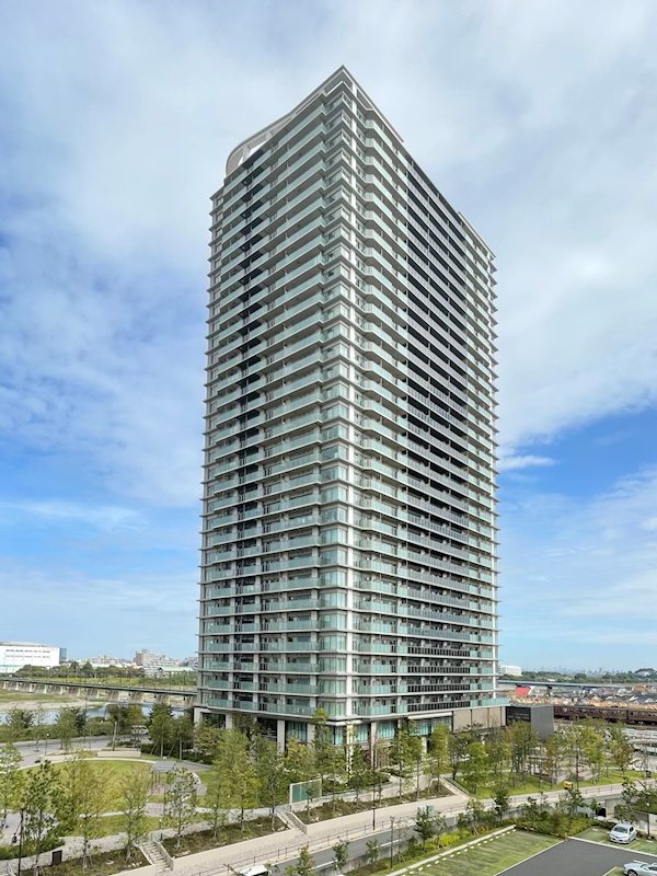 Brillia Tower 聖蹟桜ヶ丘 BLOOMING RESIDENCE 外観