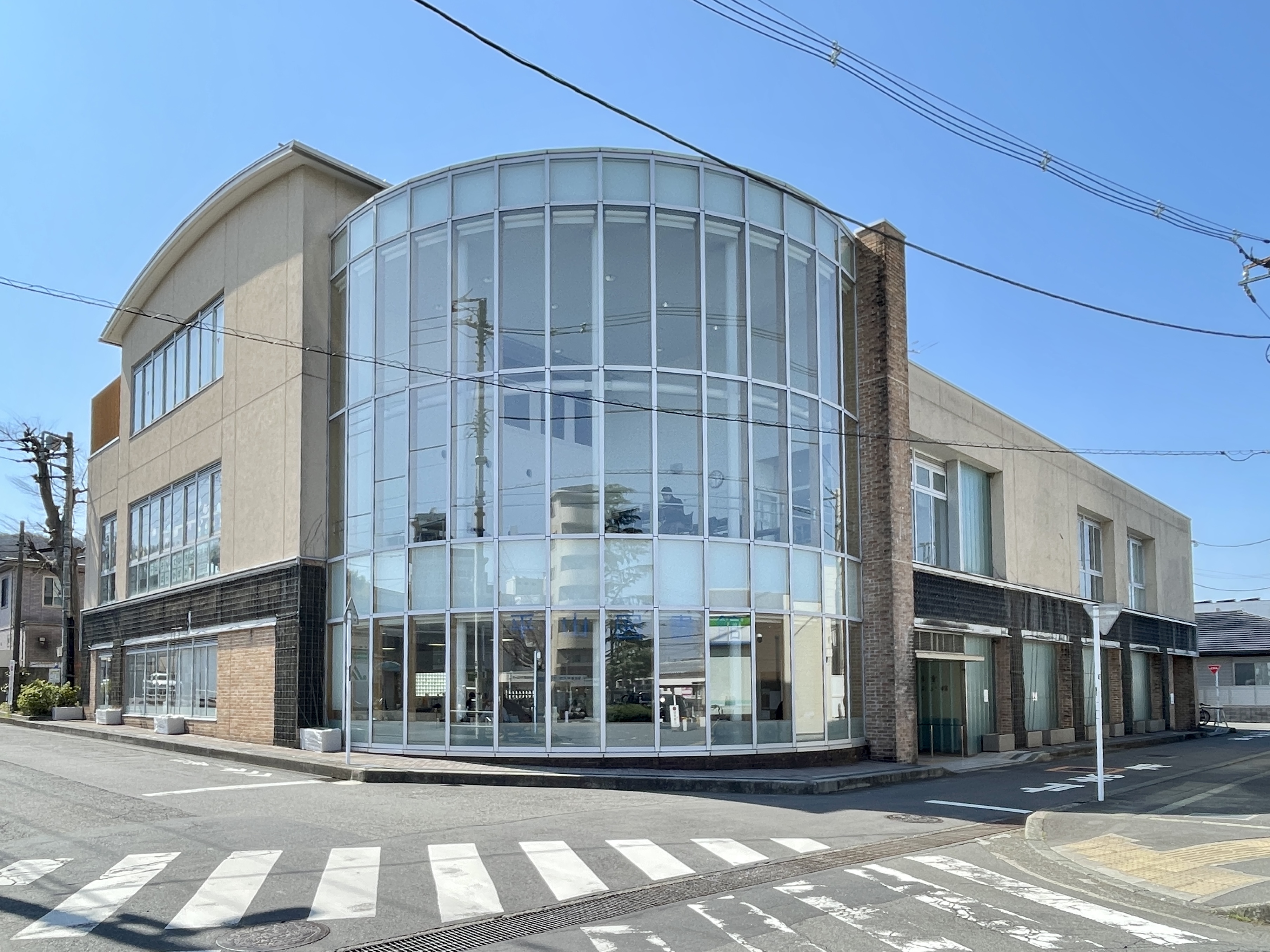 クローカス 図書館