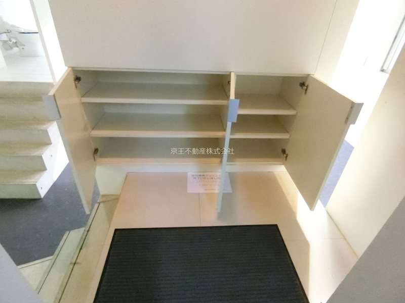 Hi-ROOMS哲学堂 玄関