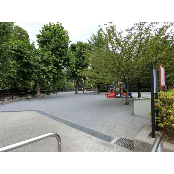 Hi-ROOMS哲学堂 公園