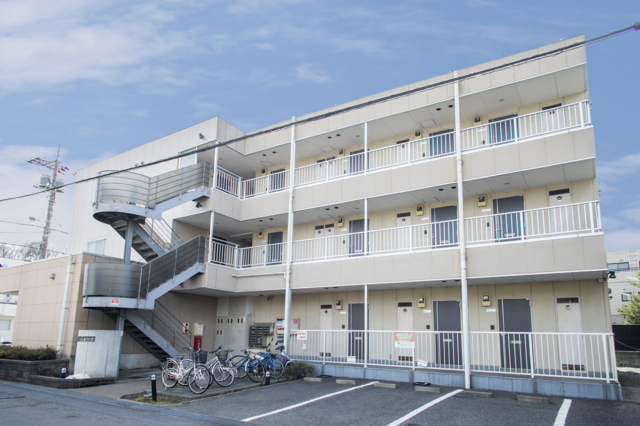 グランシャリオ 駐車場