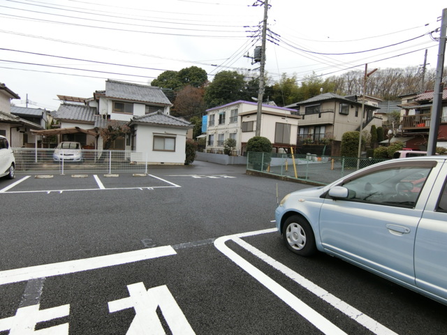 カーサファミリア 駐車場