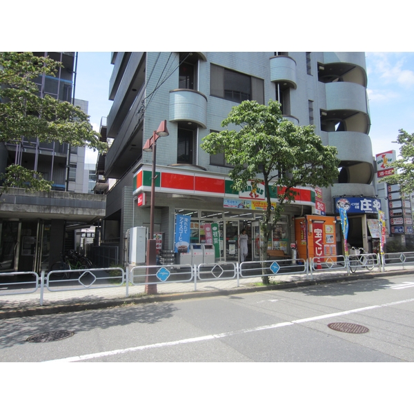カーサファミリア コンビニ