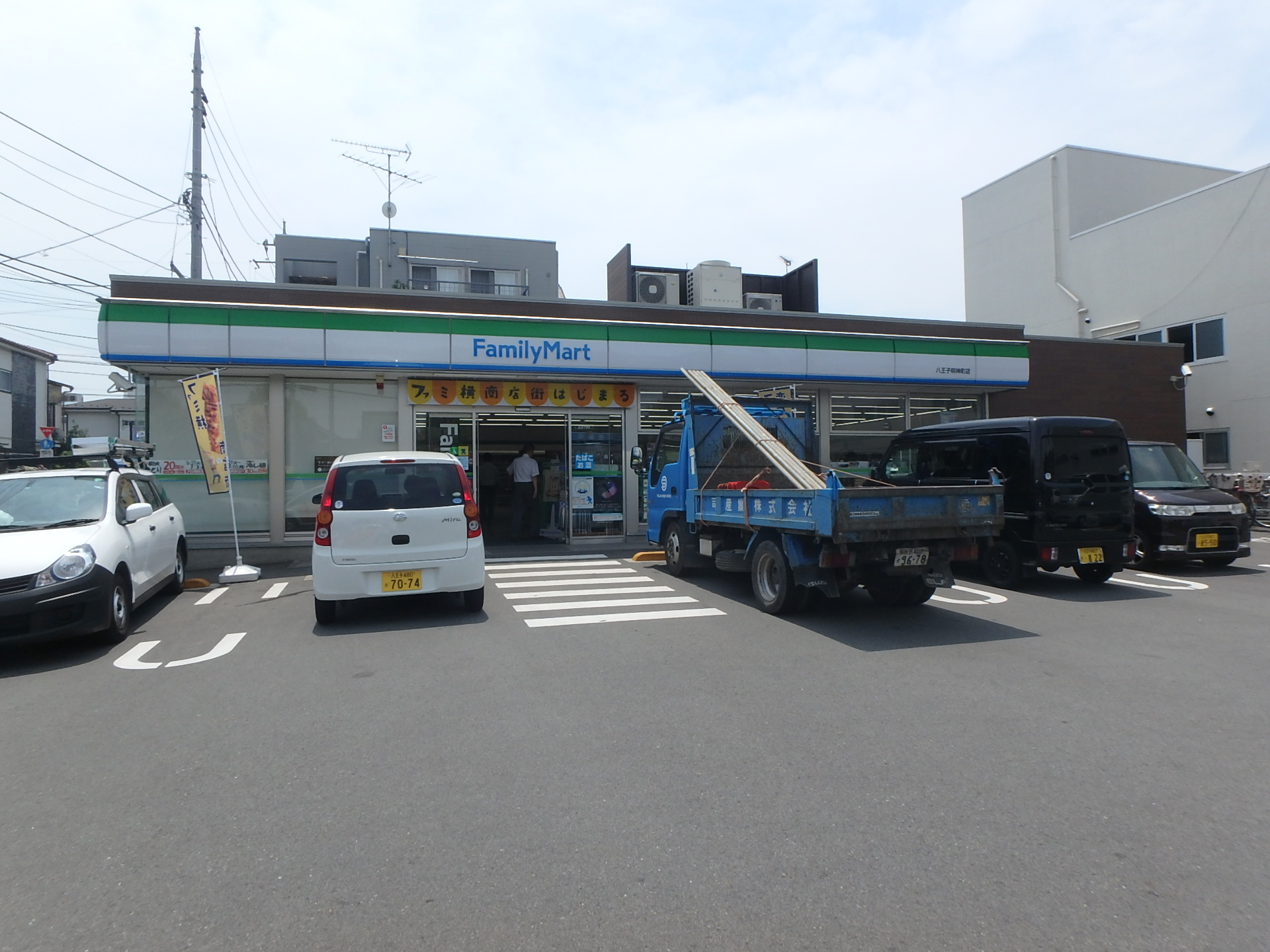 クリオ八王子横山町 コンビニ