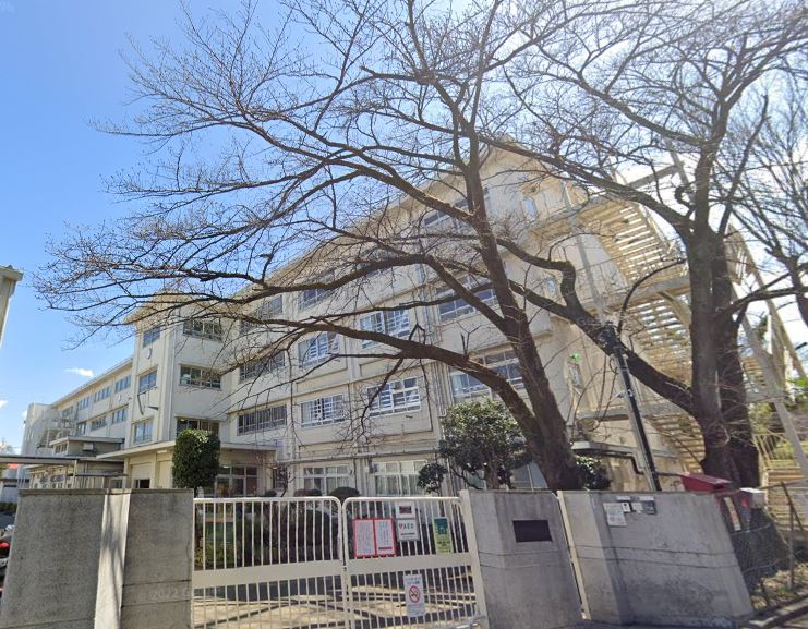 ニューウェルテラス生田 小学校