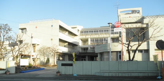 神奈川県横浜市青葉区荏田西５丁目 小学校