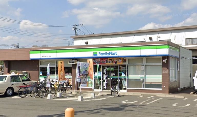 東京都調布市佐須町２丁目 コンビニ