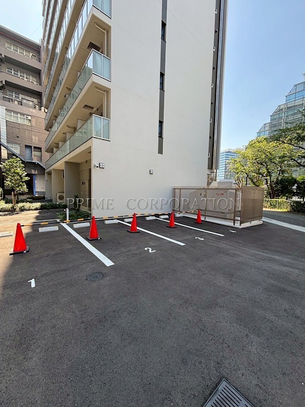 リビオメゾン芝浦 駐車場