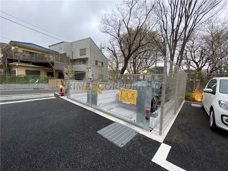 コンフォリア桜上水 駐車場