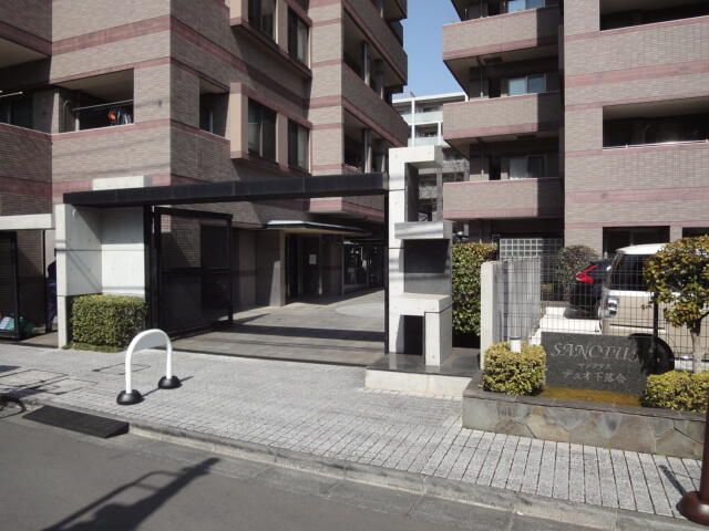サンクタスデュオ エントランス