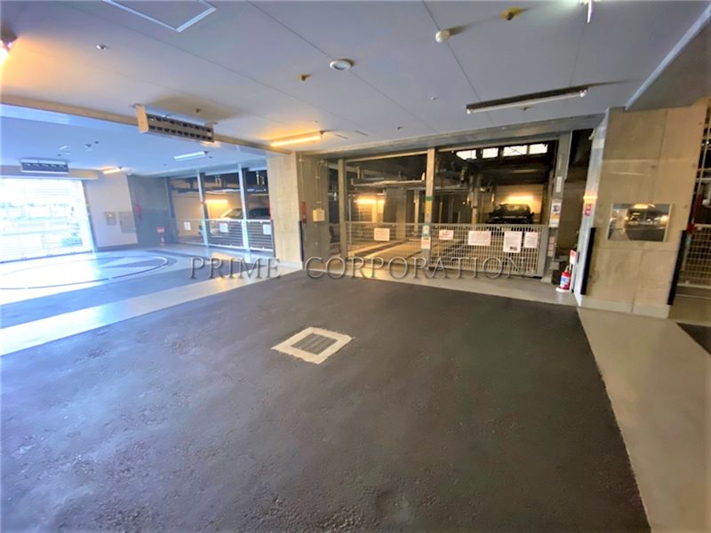 ザ・湾岸タワーレックスガーデン 駐車場