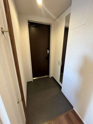 エンジェル榮 玄関