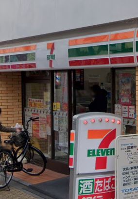ウェルスクエア新高円寺 コンビニ