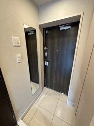 コンシェリア目黒本町 THE RESIDENCE 玄関