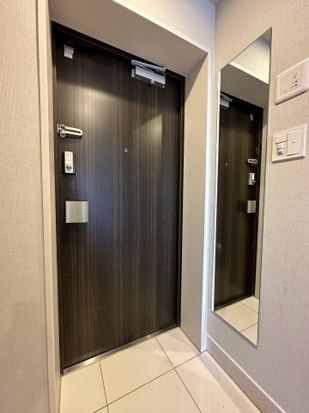 コンシェリア目黒本町 THE RESIDENCE 玄関