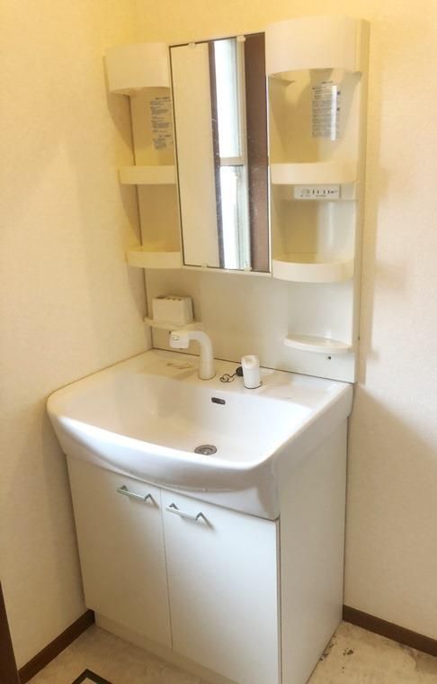 神奈川県川崎市宮前区馬絹３丁目 洗面所