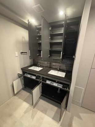クリオ市谷薬王寺 洗面所