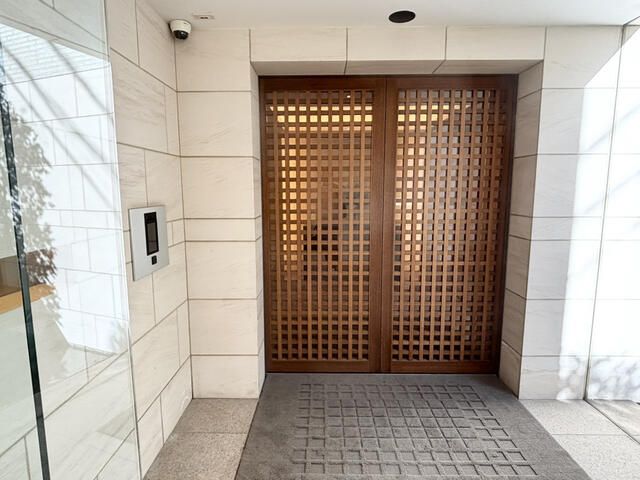 ヴェルス西麻布 エントランス