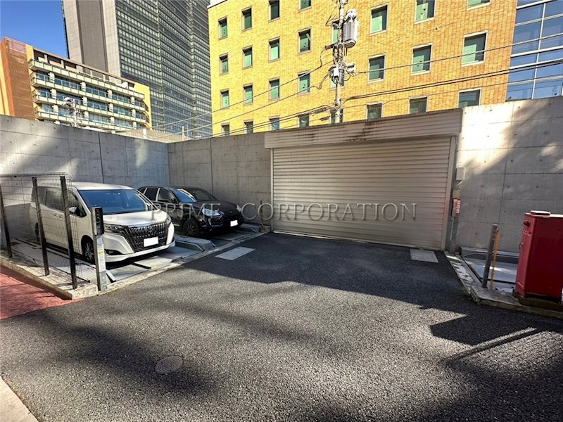 富士見イースト 駐車場