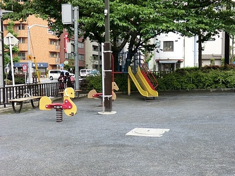 クレアール八重洲通 公園