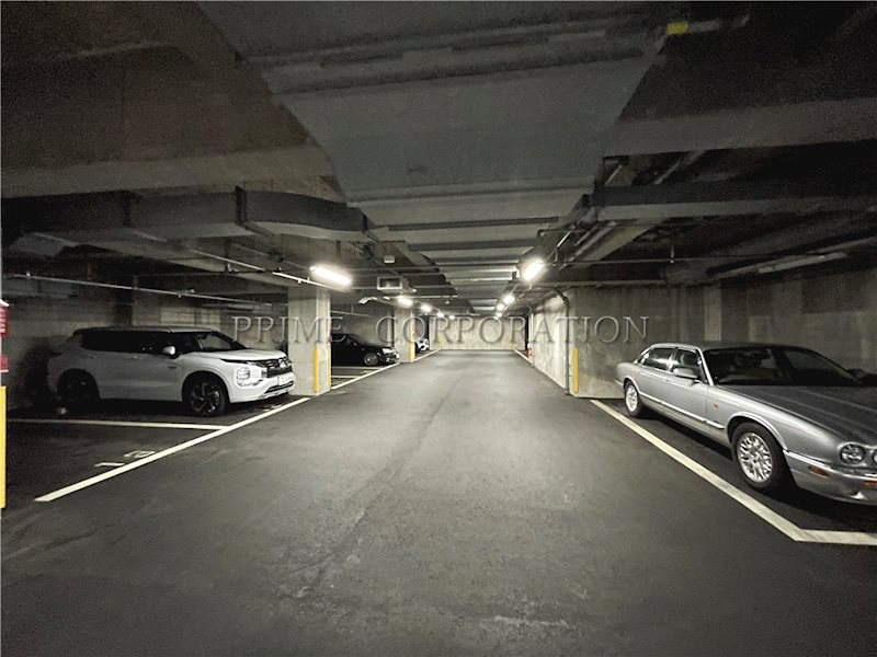 コンフォリア西荻北 駐車場