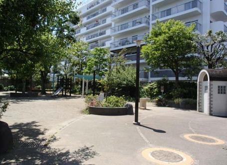 コンフォリア西荻北 公園