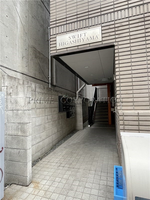 スウィフト東山 エントランス