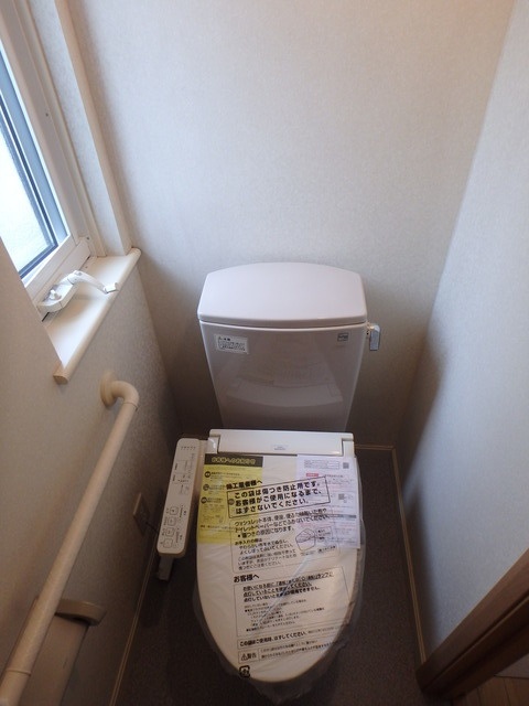 小金井市中町２丁目戸建て トイレ