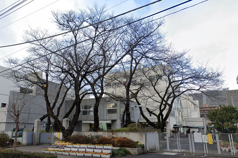 小金井市中町２丁目戸建て 小学校