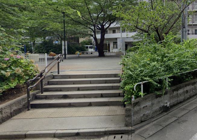パークアクシス池袋イースト 公園