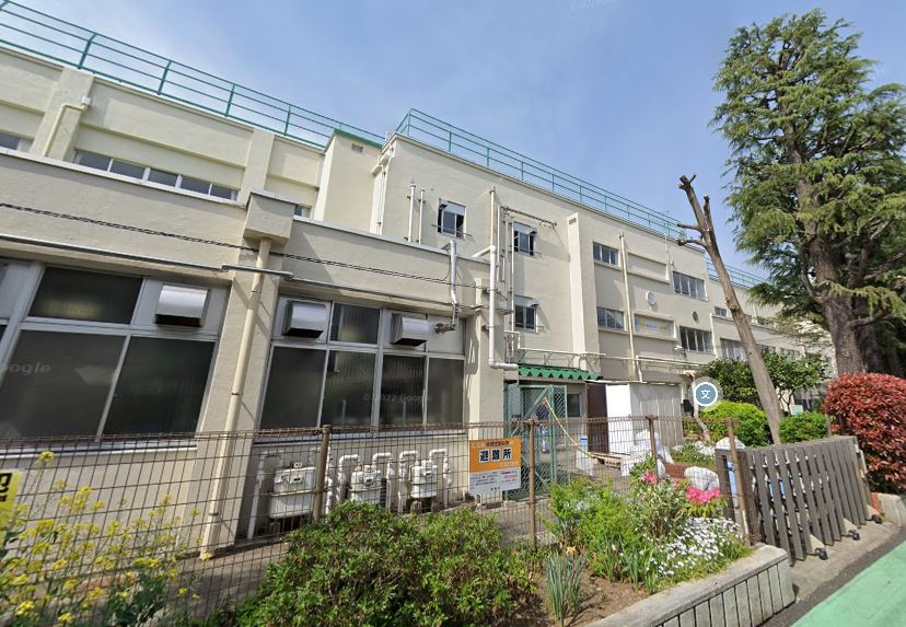 中落合パーク・ホームズ 小学校
