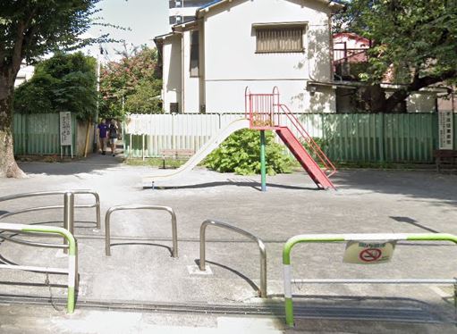 パークタワー池袋イーストプレイス 公園