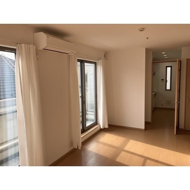 東京都杉並区成田東２丁目 リビング