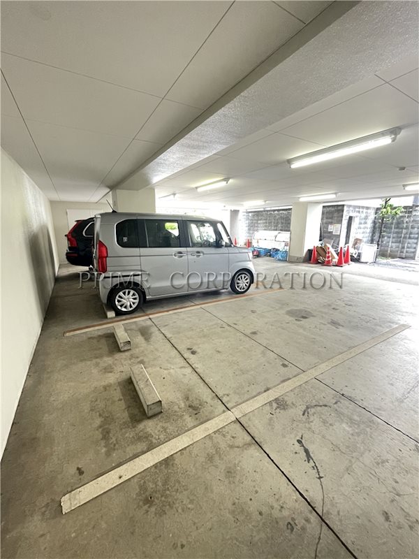 カスタリア原宿 駐車場