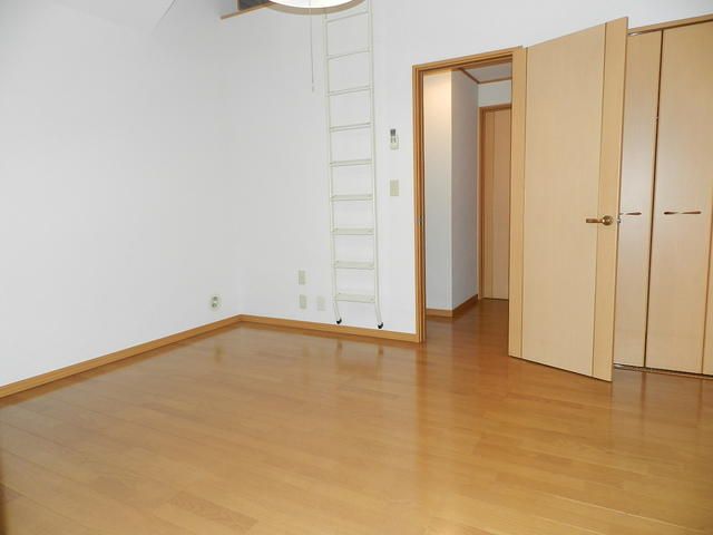 小日向1丁目戸建 ベッドルーム