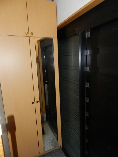 小日向1丁目戸建 玄関