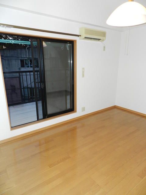 小日向1丁目戸建 ベッドルーム
