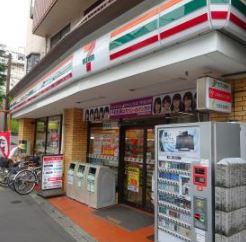 東京都渋谷区幡ヶ谷３丁目 コンビニ