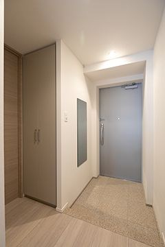 アーバンプレミア秋葉原 玄関