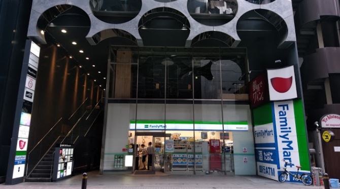 ミレアコート銀座プレミア コンビニ