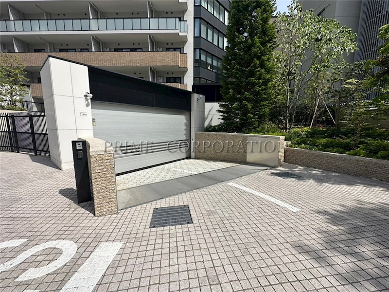 ザ・パークハウス三田ガーデン タワー棟 駐車場