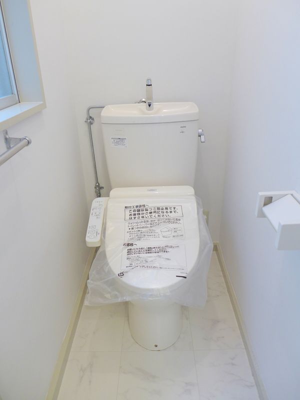 北烏山1丁目戸建 トイレ