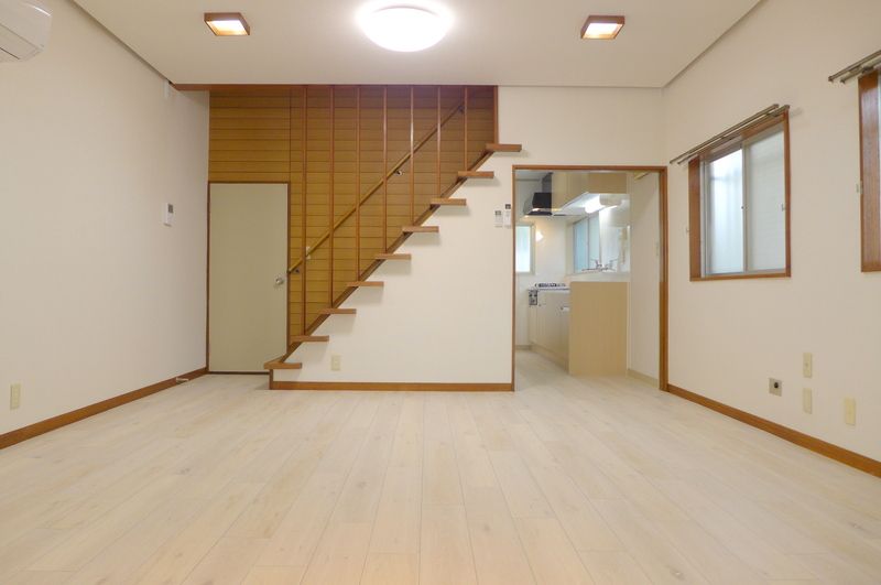 北烏山1丁目戸建 リビング