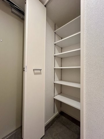 エルファーロ駒沢公園Ⅰ 玄関