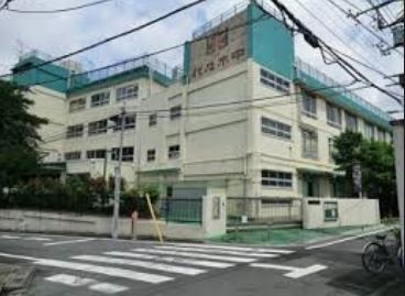 グランドゥールプレミアム代々木大山 中学校