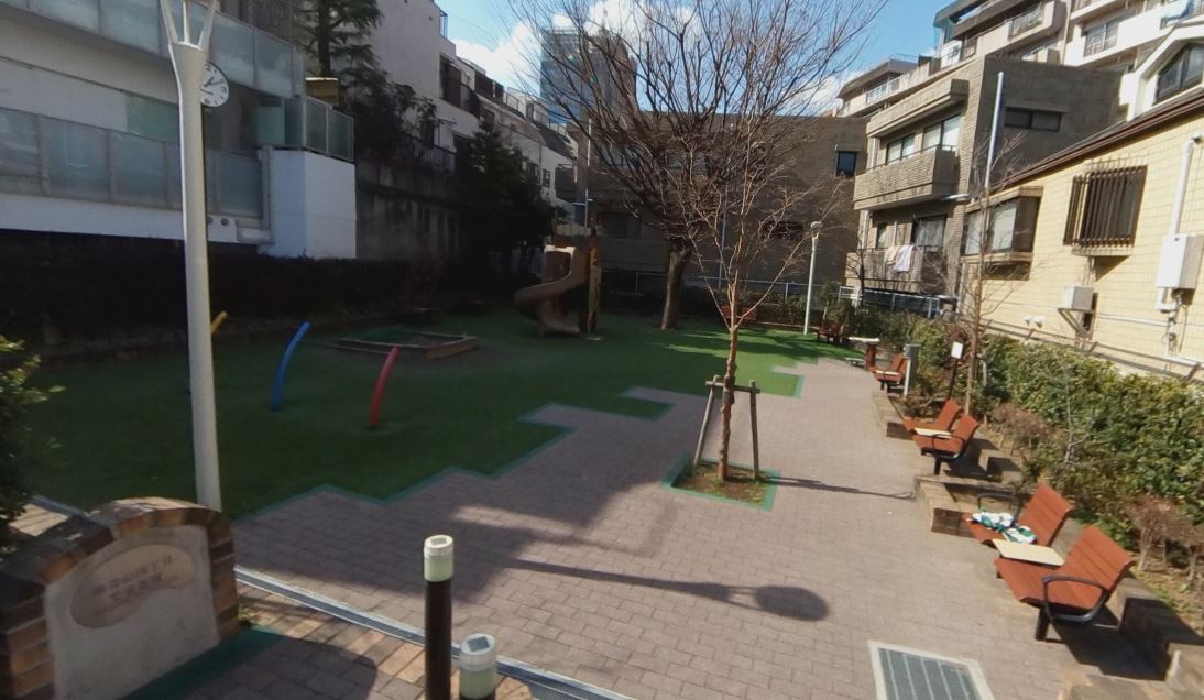 オープンレジデンシア南青山ウエストテラス  公園
