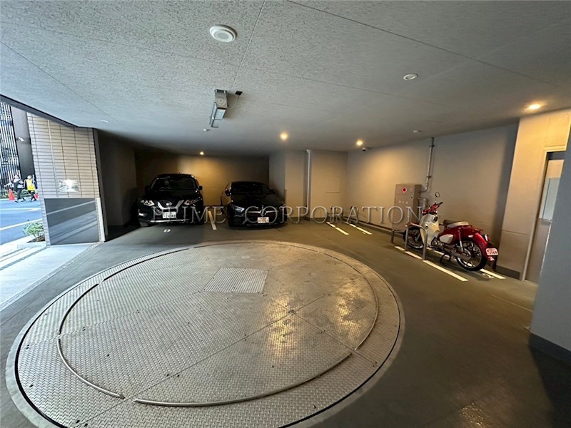 ザ・パークハビオ人形町レジデンス 駐車場
