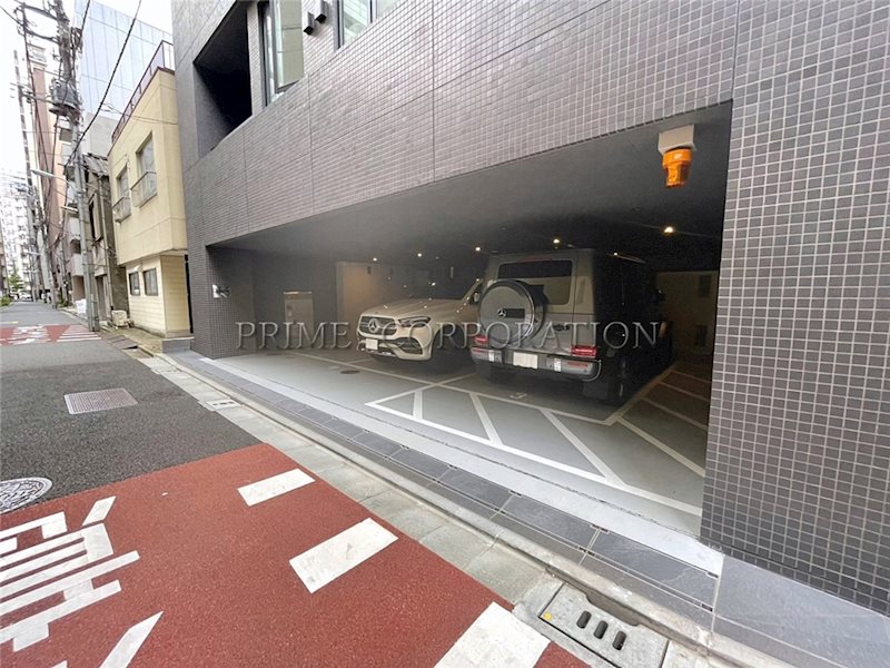 オーパスレジデンス日本橋イースト 駐車場
